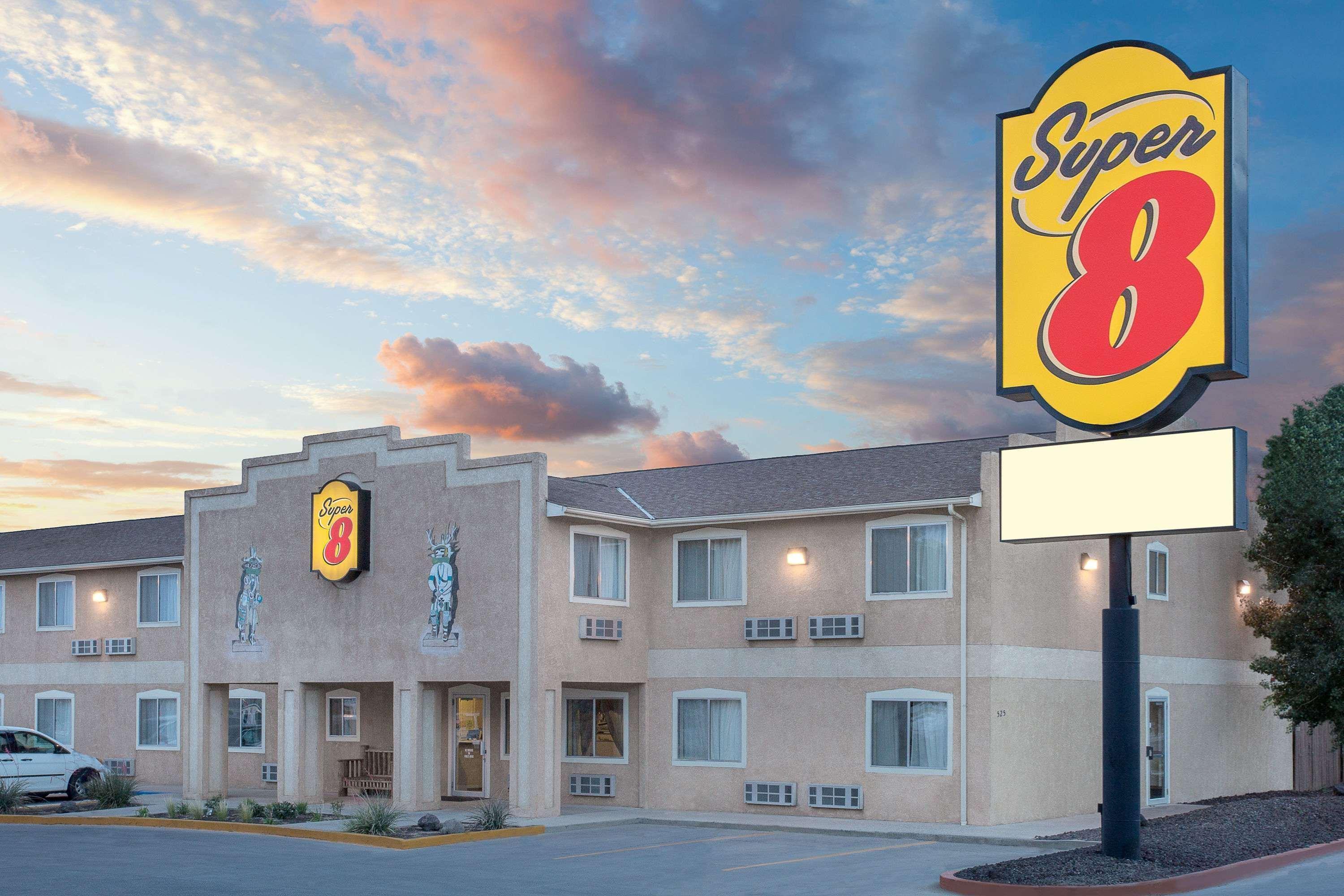 Super 8 By Wyndham Bloomfield Hotel Exterior photo